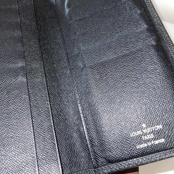 Authentic 💯 Louis Vuitton Long Black wallet - Picture 6 of 8